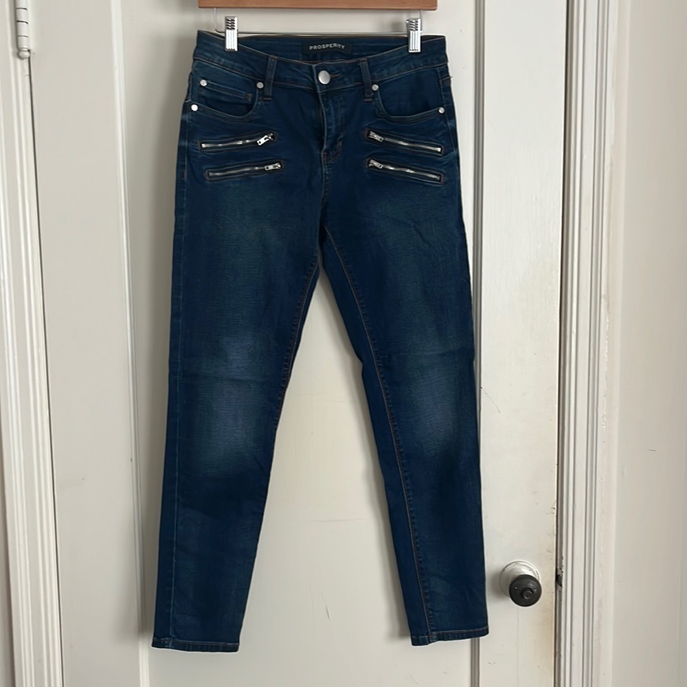 🌟 PROSPERITY JEANS WITH ZIPPERS | SIZE 30 | STYLISH AND ON-TREND! 🌟